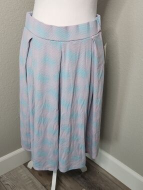 Lularoe Madison Women's Pastel Blue & Pink Pleated A-Line Skirt Large